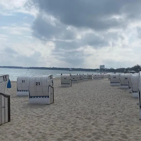 Strandallee Apartment *